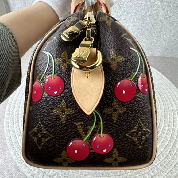 Louis Vuitton Women Pre-Loved Bag Brand New Condition - Picture 5 of 9